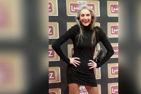 Schön und sexy muss nicht immer jung bedeuten: Eveline Hall. Schön und sexy muss nicht immer jung bedeuten: Eveline Hall.