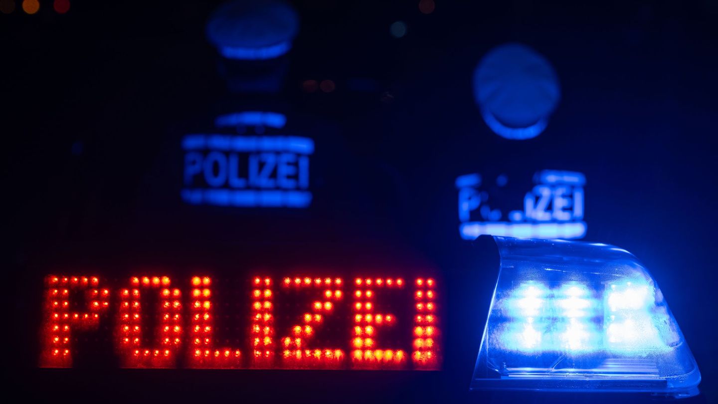 Kriminalität: Verfolgungsfahrt endet in Fluss – Führerschein beschlagnahmt