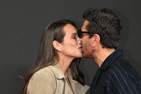 Elyas M'Barek und seine Ehefrau Jessica M'Barek in Berlin.