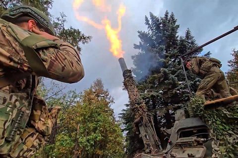 Ukraine-Krieg Ukraine-Krieg: Russischer Mörser feuert