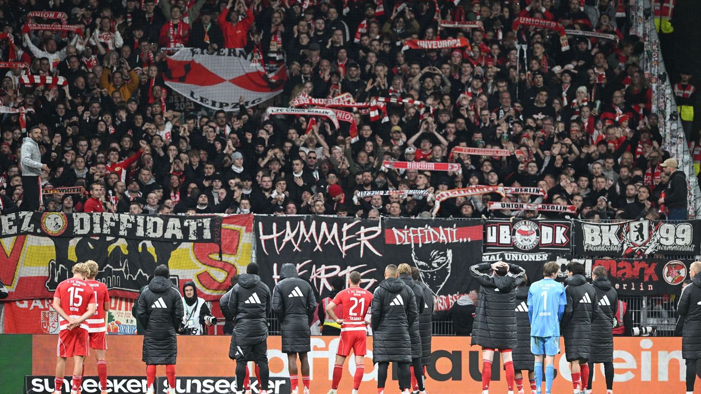 Die Mannschaft des 1. FC Union verlor am Freitagabend 0:1 bei Werder Bremen. Foto: Carmen Jaspersen/dpa Die Mannschaft des 1. FC Union verlor am Freitagabend 0:1 bei Werder Bremen. Foto: Carmen Jaspersen/dpa
