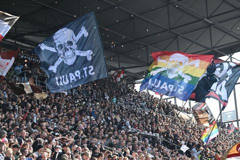 Der FC St. Pauli spielt am Wochenende in Frankfurt. Foto: Carmen Jaspersen/dpa