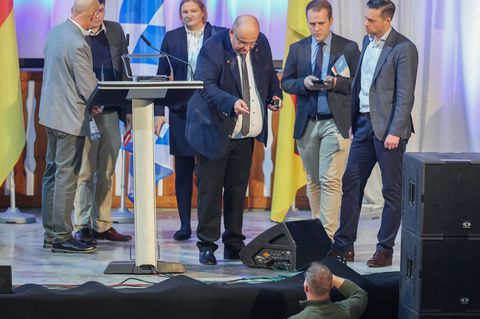 Durch die Bayern-AfD geht ein tiefer Riss. Foto: Daniel Löb/dpa
