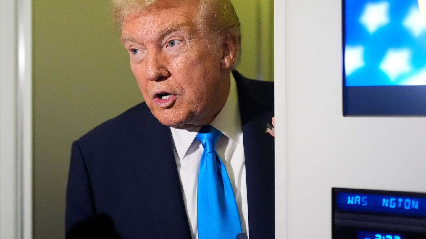 Gaza war: Trump puts pressure on Hamas to hand over dead hostages quickly Gaza war: Trump puts pressure on Hamas to hand over dead hostages quickly