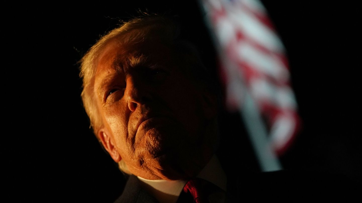 Asean and APEC summit: Trump on a trip to Asia: Xi, deals and peace agreements Asean and APEC summit: Trump on a trip to Asia: Xi, deals and peace agreements