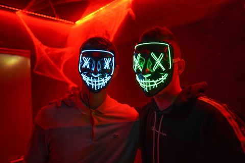 An Halloween wird in und um Berlin auch in diesem Jahr ausgiebig gefeiert. (Archivbild) Foto: Jörg Carstensen/dpa