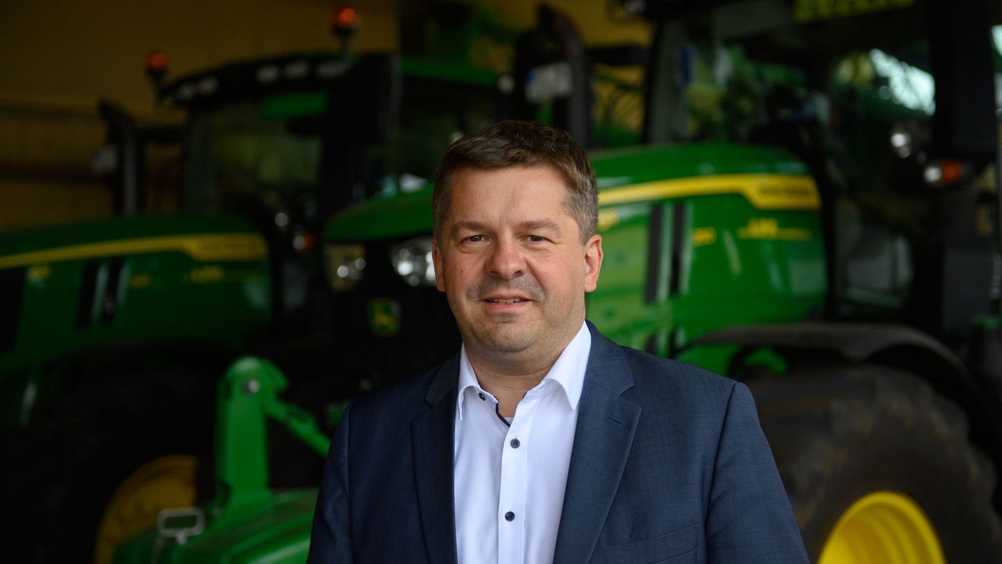 "Unsere Praktikumsprämie ist ein Erfolgsprojekt - im Handwerk genauso wie in den Grünen Berufen", sagt Wirtschaftsminister Sven  "Unsere Praktikumsprämie ist ein Erfolgsprojekt - im Handwerk genauso wie in den Grünen Berufen", sagt Wirtschaftsminister Sven