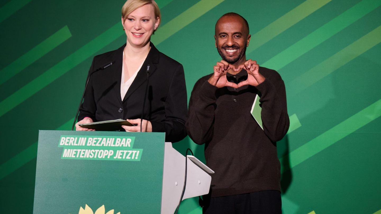 Nina Stahr und Philmon Ghirmai bilden seit 2023 die Doppelspitze der Berliner Grünen. (Archivbild) Foto: Annette Riedl/dpa Nina Stahr und Philmon Ghirmai bilden seit 2023 die Doppelspitze der Berliner Grünen. (Archivbild) Foto: Annette Riedl/dpa