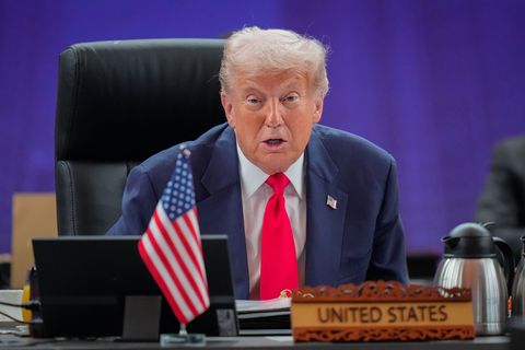 Trump ist derzeit in Asien unterwegs. Foto: Vincent Thian/AP POOL/AP/dpa