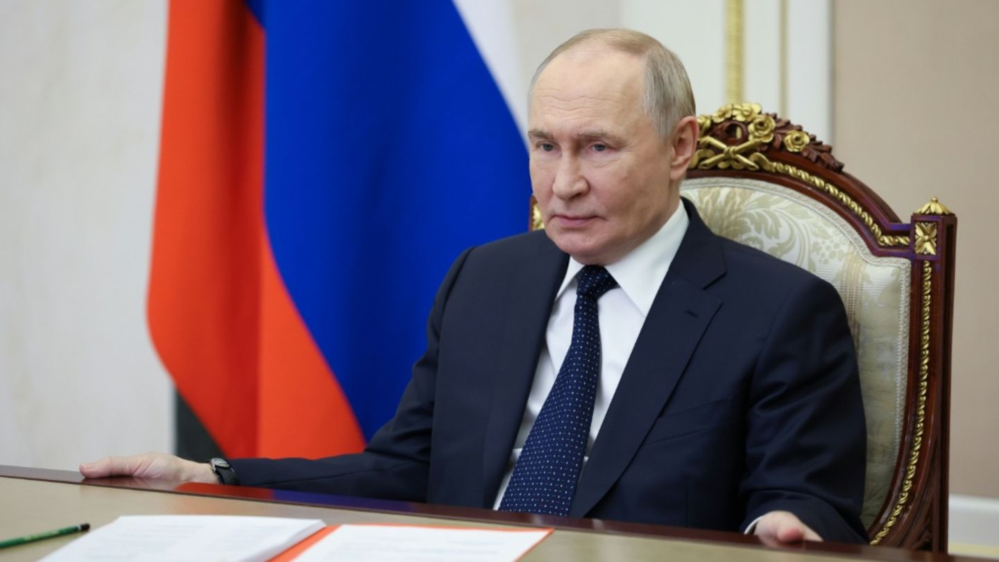Putin am Freitag im Kreml Putin am Freitag im Kreml