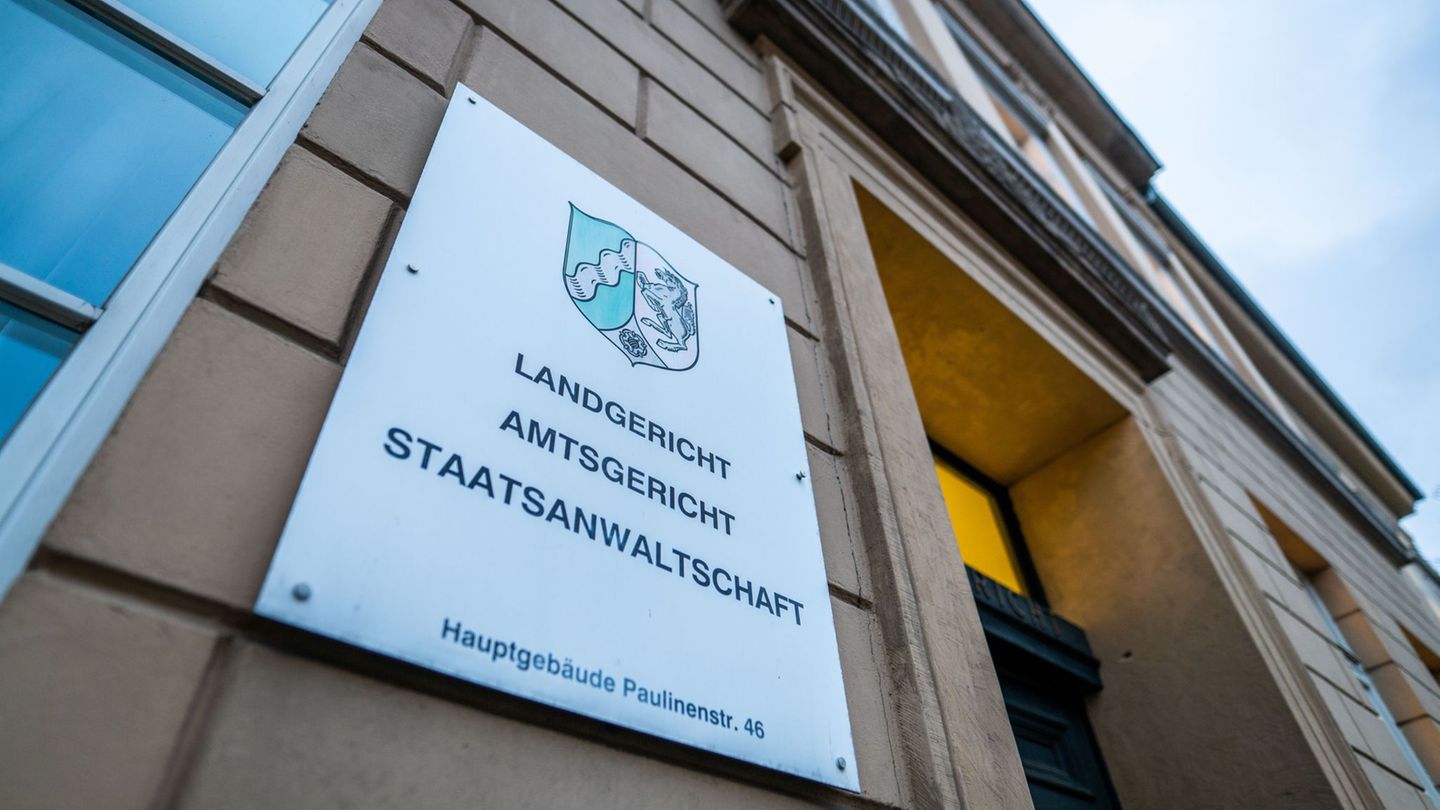 Nach dem Tod einer jungen Patientin in einem Krankenhaus im Kreis Lippe verhandelt das Amtsgericht Detmold in der Sache. (Archiv Nach dem Tod einer jungen Patientin in einem Krankenhaus im Kreis Lippe verhandelt das Amtsgericht Detmold in der Sache. (Archiv