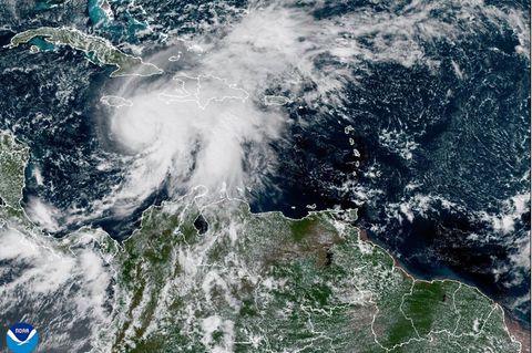 Hurrikan "Melissa" hat die höchste Hurrikan-Kategorie 5 erreicht. Foto: Uncredited/NOAA via AP/dpa Hurrikan "Melissa" hat die höchste Hurrikan-Kategorie 5 erreicht. Foto: Uncredited/NOAA via AP/dpa
