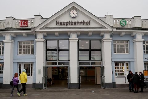 Rostocker Hauptbahnhof (Archivbild) Rostocker Hauptbahnhof (Archivbild)