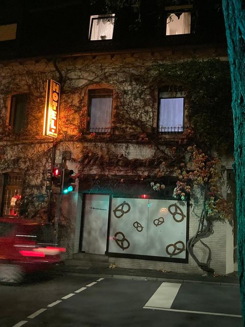 Hotel Brezel in Alzena, einstiger Wohnort vom Attentäter von Aschaffenburg Hotel Brezel in Alzenau, einstiger Wohnort vom Attentäter von Aschaffenburg