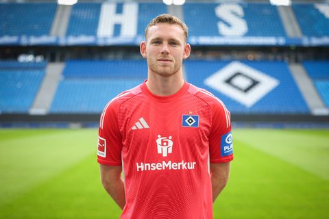 Erhält seine Chance: HSV-Torwart Daniel Peretz. Foto: Christian Charisius/dpa