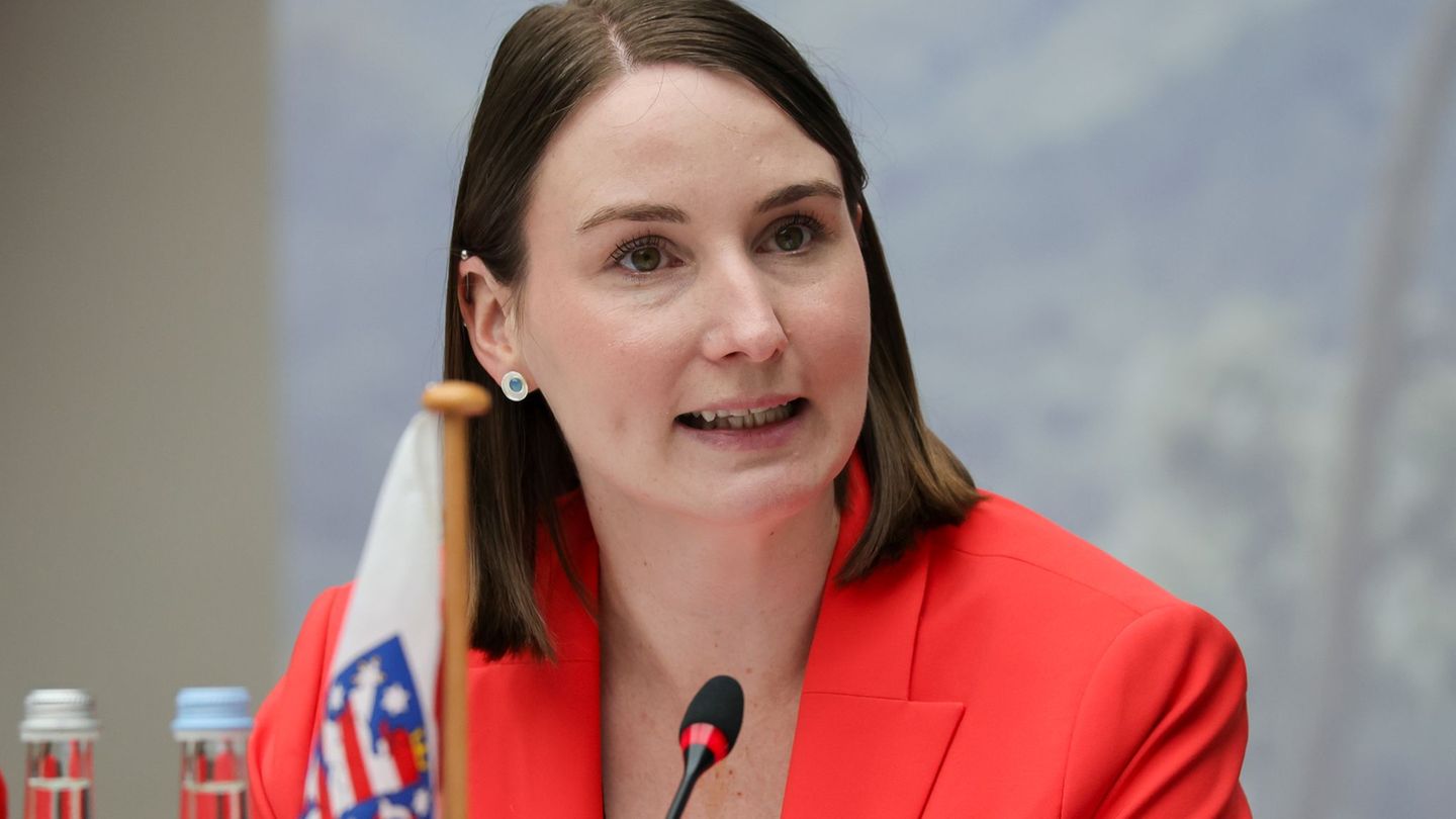Die Vogelgrippe hat sich in Thüringen ausgebreitet – Gesundheitsministerin Schenk warnt: Strenge Hygiene ist jetzt wichtiger den Die Vogelgrippe hat sich in Thüringen ausgebreitet – Gesundheitsministerin Schenk warnt: Strenge Hygiene ist jetzt wichtiger den