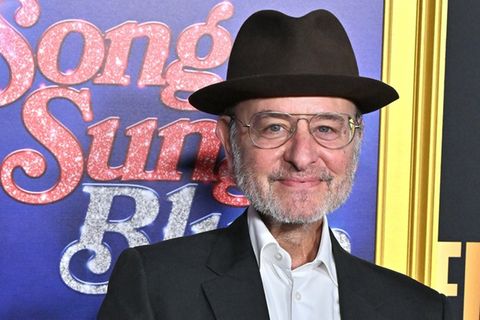 "Succession"-Star Fisher Stevens wohnt jetzt in London.