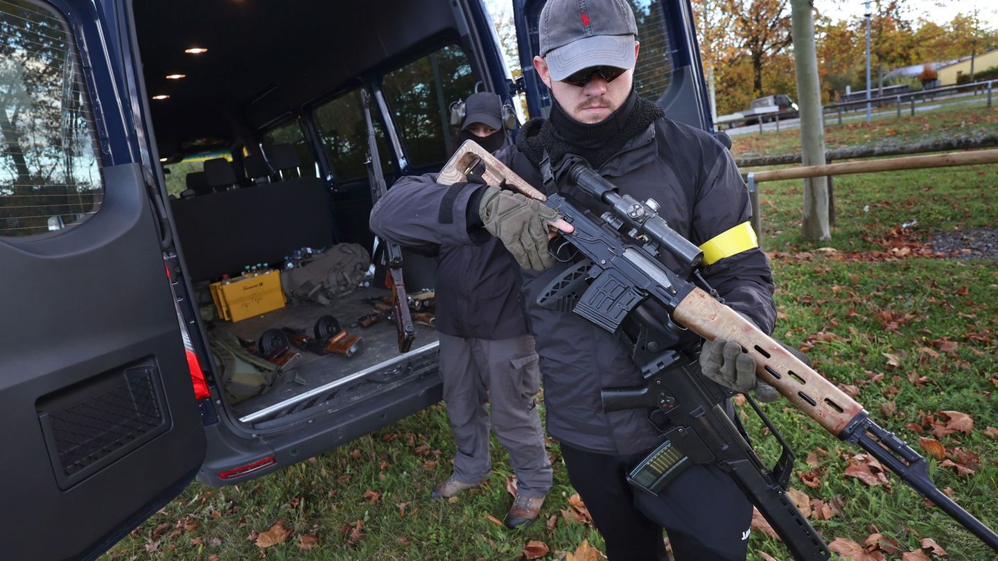 Die Bundeswehr-Großübung "Marshal Power" beschäftigt seit dem fatalen Schuss eines Polizisten auf einen Soldaten nicht nur die B