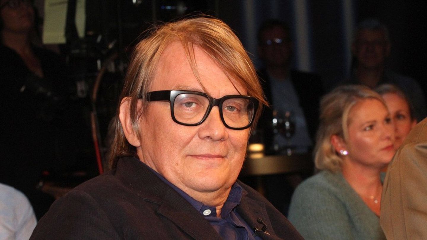 Große Ehre für Sven Regener. Große Ehre für Sven Regener.