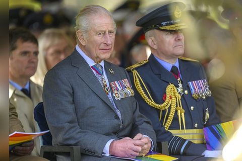 König Charles III. beim Event für ein neues LGBTQ+-Denkmahl der britischen Streitkräfte. König Charles III. beim Event für ein neues LGBTQ+-Denkmahl der britischen Streitkräfte.