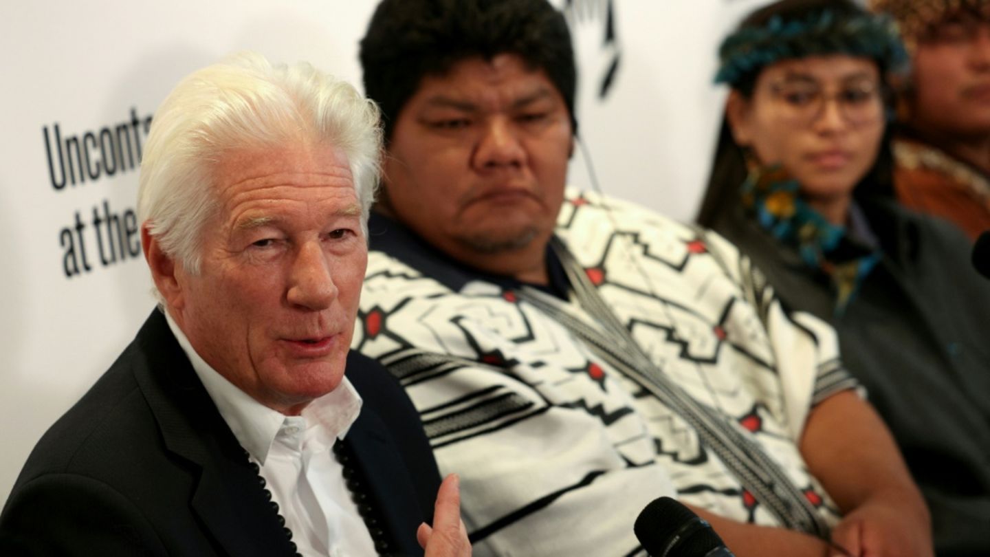 Richard Gere auf der Pressekonferenz von Survival International Richard Gere auf der Pressekonferenz von Survival International