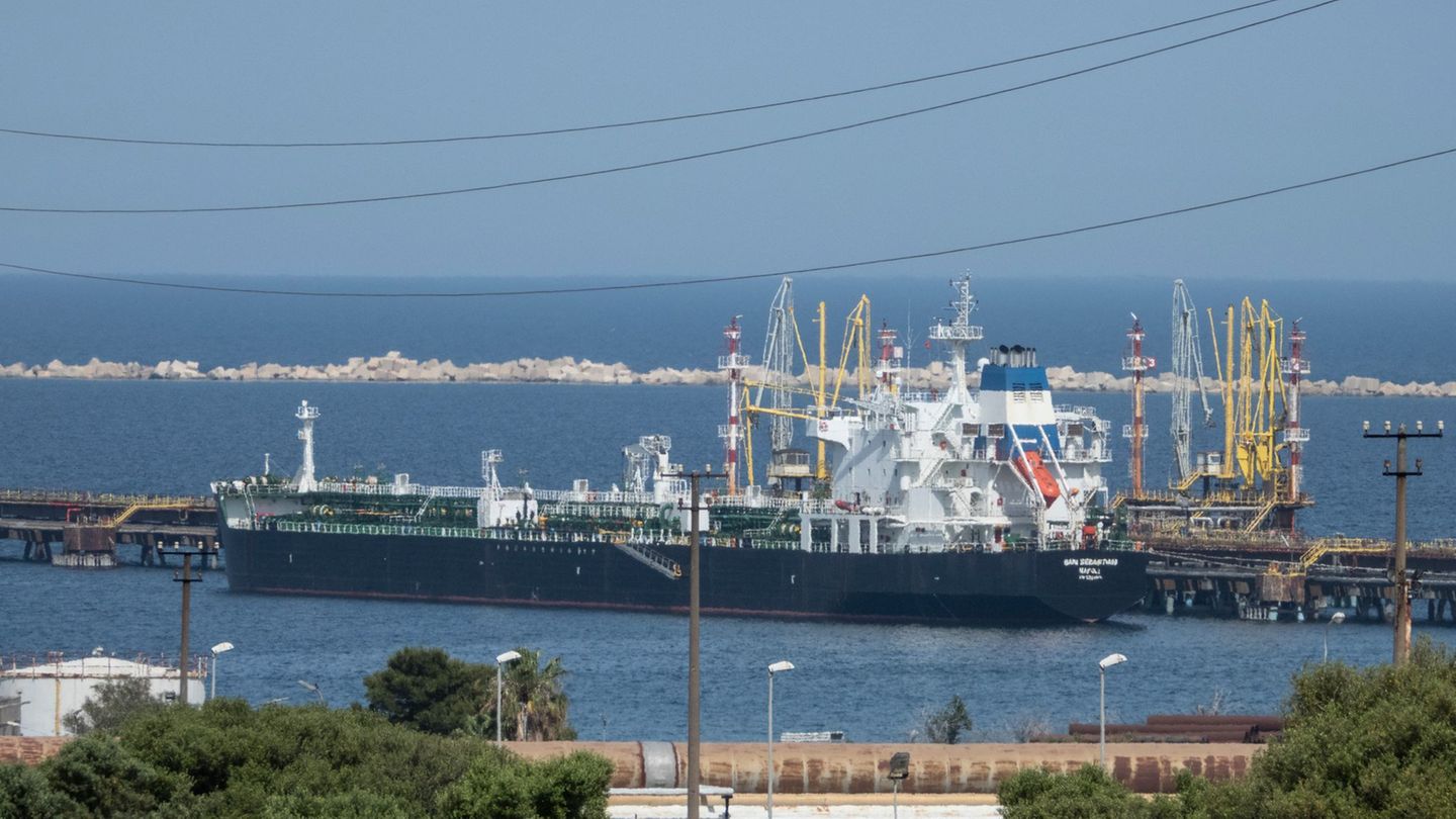 Russo-Ukrainian War: Sanctions: Lukoil wants to get rid of foreign investments Russo-Ukrainian War: Sanctions: Lukoil wants to get rid of foreign investments