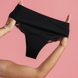 Brazilian mit Spitze