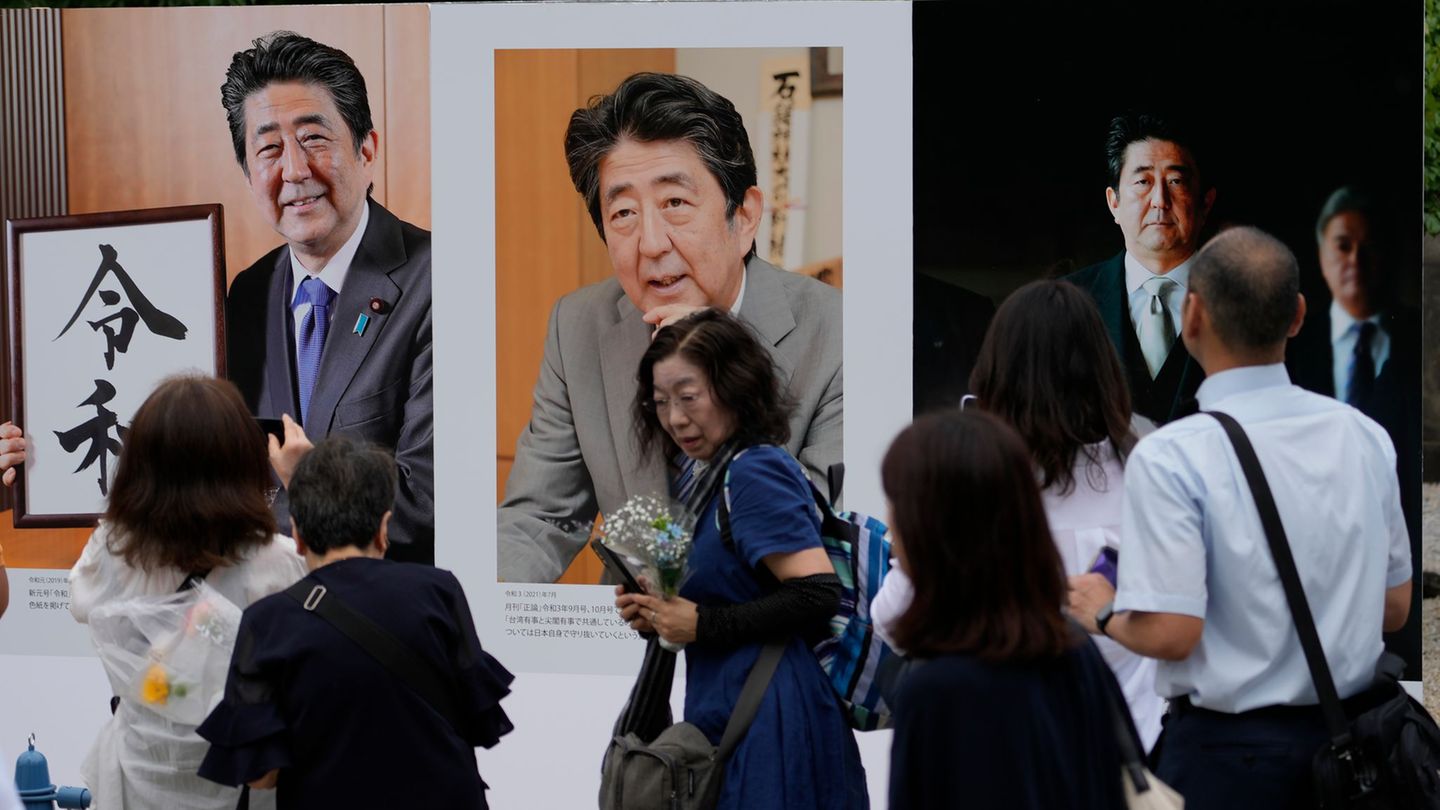 Prozessauftakt: Attentäter von Japans Ex-Premier Abe bekennt sich schuldig