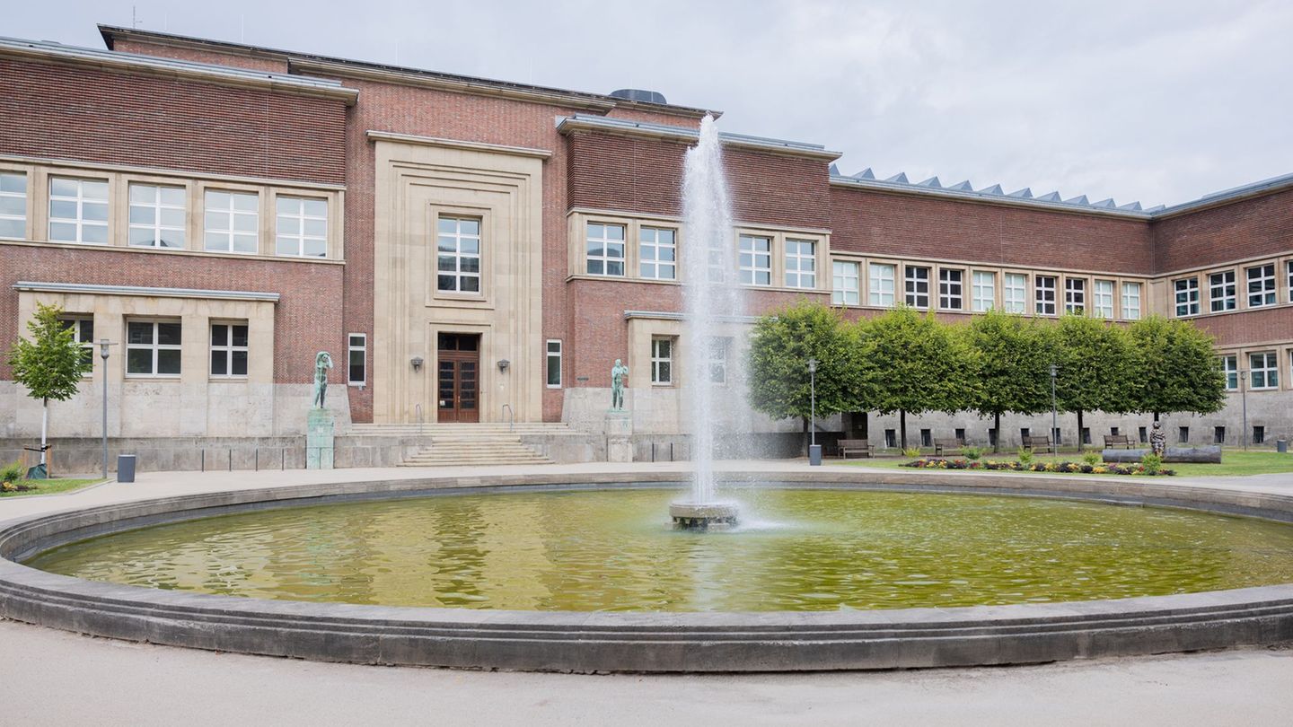 Wie riecht der Wald, der Krieg oder der Weltraum? Das kann im Kunstpalast Düsseldorf erschnuppert werden. (Archivbild) Foto: Rol Wie riecht der Wald, der Krieg oder der Weltraum? Das kann im Kunstpalast Düsseldorf erschnuppert werden. (Archivbild) Foto: Rol