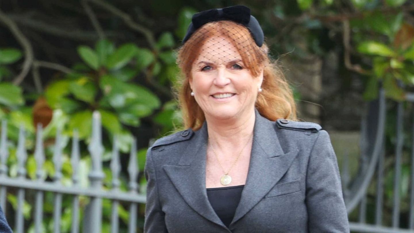 Sarah Ferguson steht inzwischen unter großem Druck. Sarah Ferguson steht inzwischen unter großem Druck.