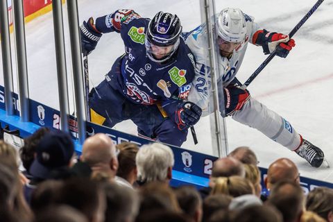 Die Duelle zwischen den Eisbären Berlin und den Adler Mannheim waren zuletzt hart umkämpft. (Archivbild) Foto: Andreas Gora/dpa