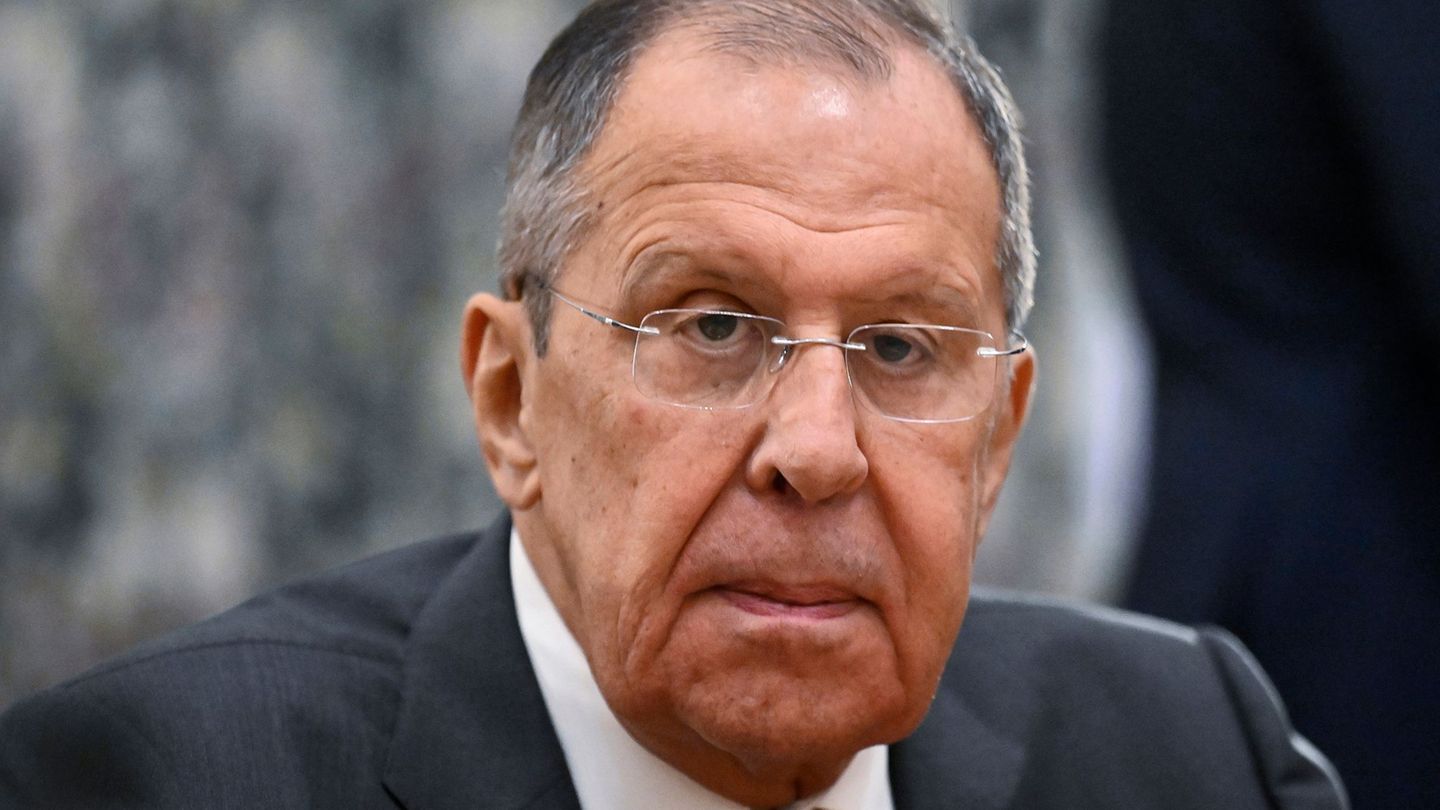 Lawrow schlägt eine russische Nichtangriffsgarantie für EU und Nato vor. (Archivbild) Foto: Alexander Nemenov/POOL AFP/dpa Lawrow schlägt eine russische Nichtangriffsgarantie für EU und Nato vor. (Archivbild) Foto: Alexander Nemenov/POOL AFP/dpa