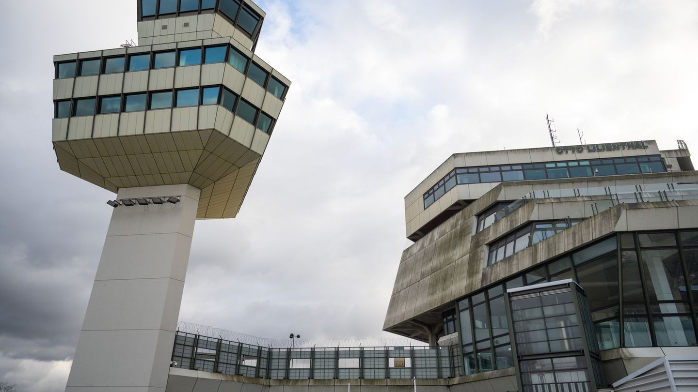 Die Bundeswehr will weiterhin Teile des ehemaligen Flughafengeländes nutzen können. (Archivbild) Foto: Christophe Gateau/dpa Die Bundeswehr will weiterhin Teile des ehemaligen Flughafengeländes nutzen können. (Archivbild) Foto: Christophe Gateau/dpa