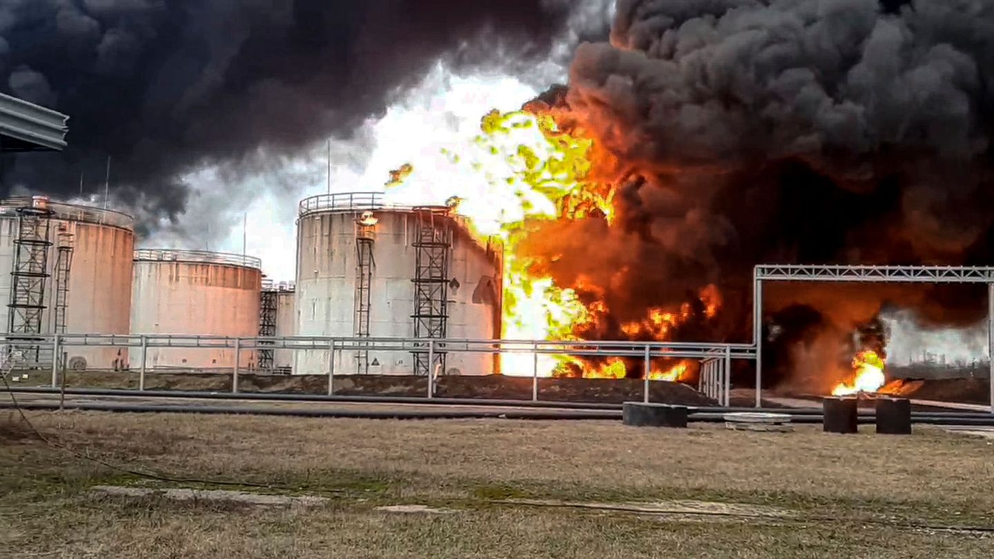 Russland setzt zum Schutz vor ukrainischen Drohnenangriffen auf Ölraffinerien und andere wichtige Objekte der Energieinfrastrukt Russland setzt zum Schutz vor ukrainischen Drohnenangriffen auf Ölraffinerien und andere wichtige Objekte der Energieinfrastrukt