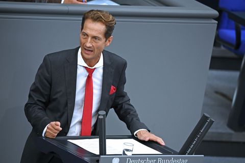 Muss 4.800 Euro Geldstrafe zahlen: der AfD-Abgeordnete Ingo Hahn. (Archivbild) Foto: Helena Dolderer/dpa
