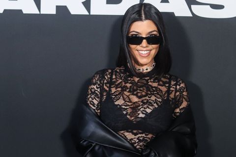 Kourtney Kardashian erweitert ihr Wellness-Sortiment. Kourtney Kardashian erweitert ihr Wellness-Sortiment.