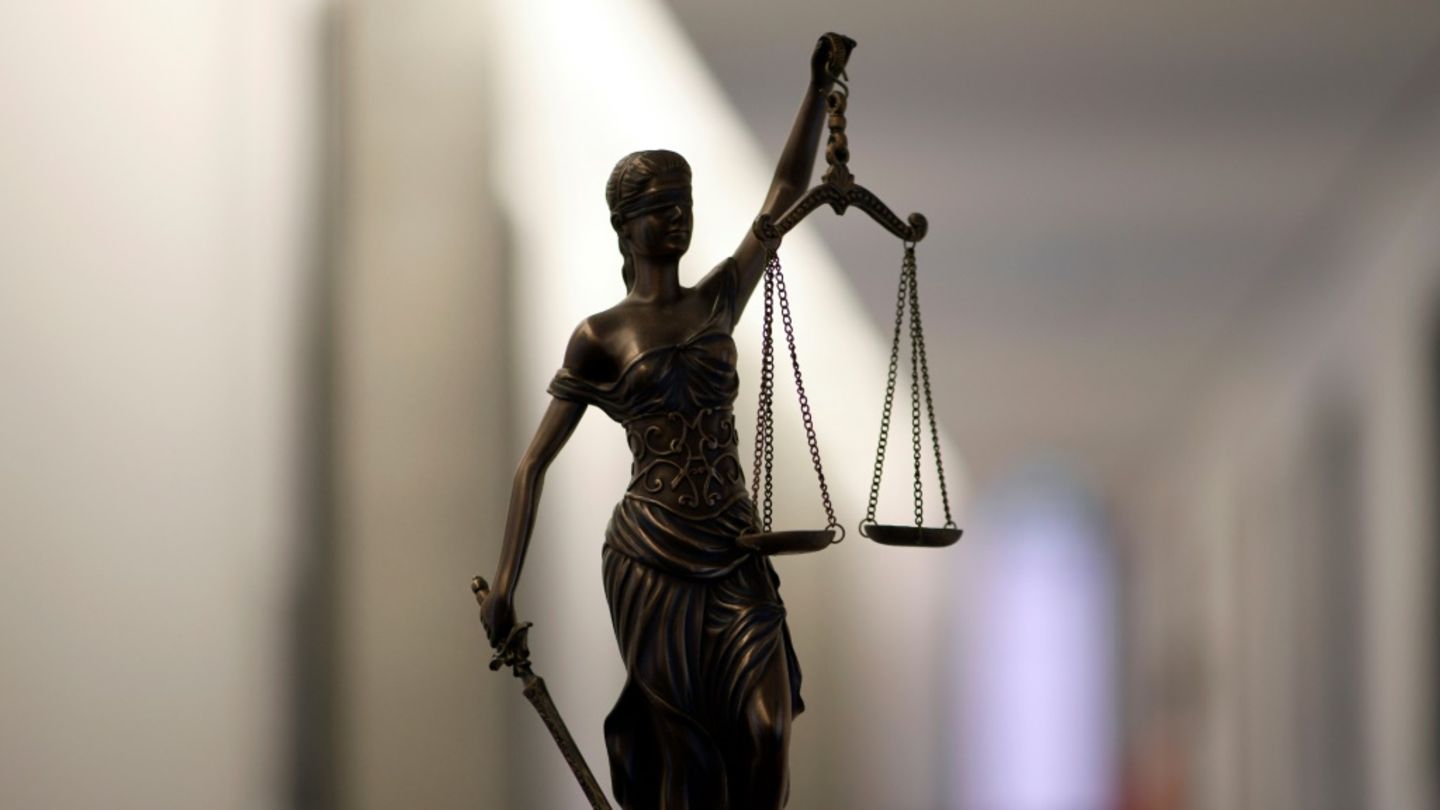 Figur von Justitia Figur von Justitia