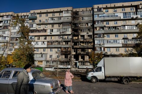 Durch Drohnenangriff beschädigtes Gebäude in Kiew