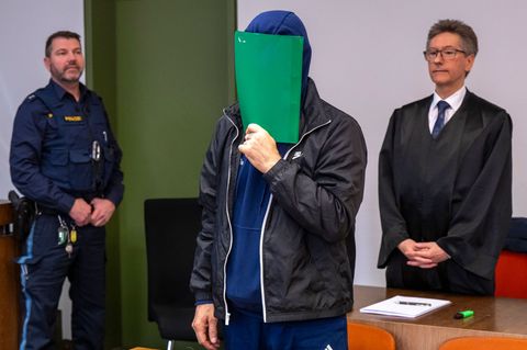 Im Prozess bereute der Mann seine Tat. (Archivbild) Foto: Peter Kneffel/dpa