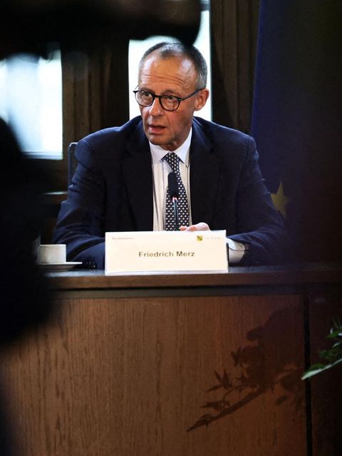 RTL/ntv-Trendbarometer: Umfrage: Union legt zu – Kanzler Merz fällt trotzdem auf Tiefstwert