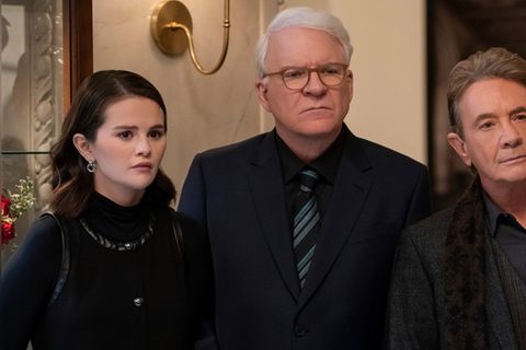 Selena Gomez, Steve Martin und Martin Short werden nach der fünften Staffel erneut in ihre bekannten Rollen bei "Only Murders  Selena Gomez, Steve Martin und Martin Short werden nach der fünften Staffel erneut in ihre bekannten Rollen bei "Only Murders