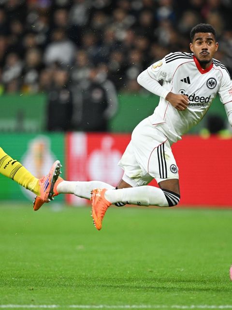 Eintracht Frankfurt und Borussia Dortmund lieferten sich einen Pokal-Fight. Foto: Arne Dedert/dpa