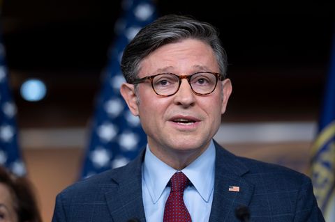 Der republikanische Vorsitzende des Repräsentantenhauses, Mike Johnson, rechnet nicht mit einer dritten Amtszeit Trumps. Der republikanische Vorsitzende des Repräsentantenhauses, Mike Johnson, rechnet nicht mit einer dritten Amtszeit Trumps.