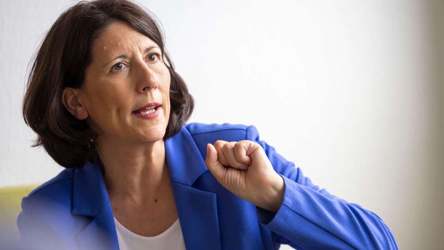 Attraktive Stadtbilder haben nach Einschätzung der rheinland-pfälzischen Wirtschaftsministerin Daniela Schmitt (FDP) ganz wesent Attraktive Stadtbilder haben nach Einschätzung der rheinland-pfälzischen Wirtschaftsministerin Daniela Schmitt (FDP) ganz wesent