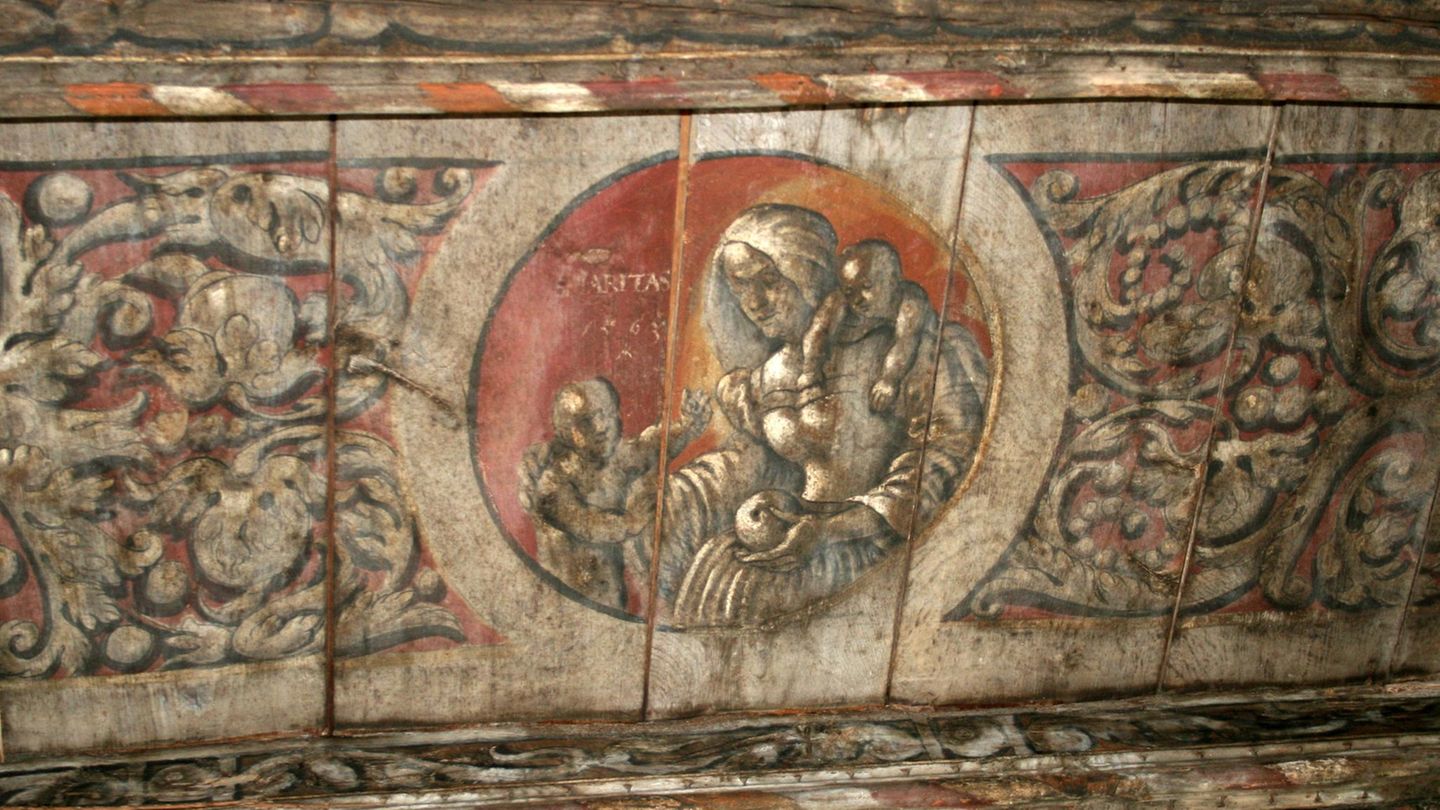 Lüneburg: Fast 500 Jahre altes Deckengemälde in Supermarkt entdeckt