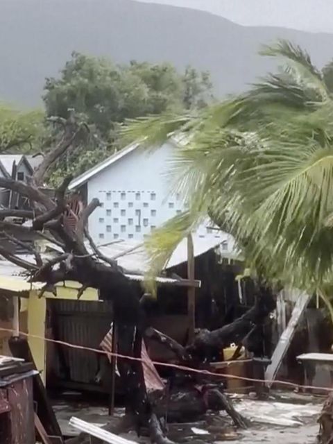 Monster-Hurrikan "Melissa" trifft Jamaika – und hinterlässt pure Zerstörung Monster-Hurrikan "Melissa" hinterlässt pure Zerstörung