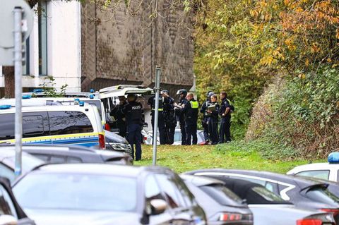 Polizeibeamte sind in Hagen im Einsatz Polizeibeamte sind in Hagen im Einsatz