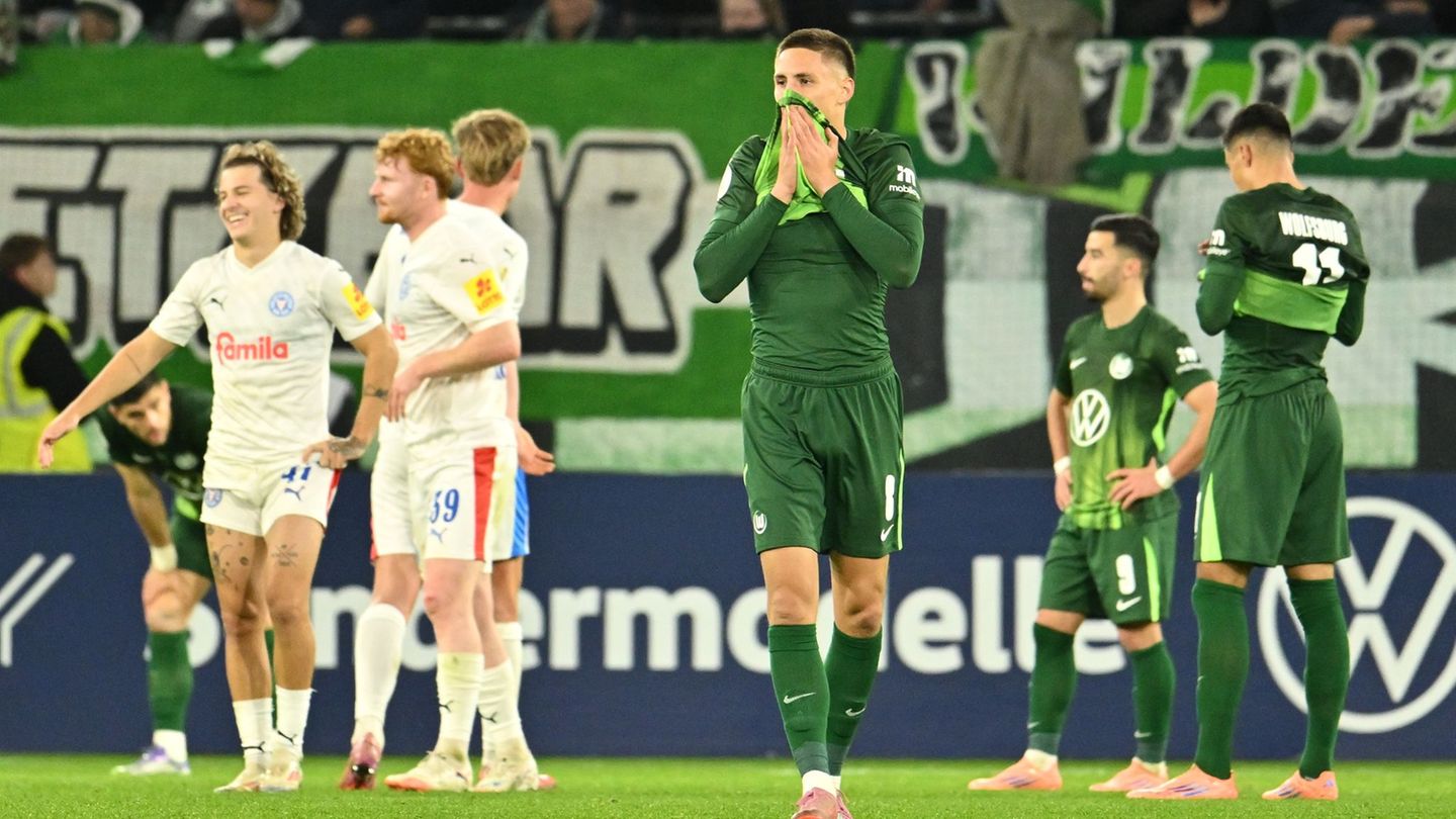 Enttäuschung in Wolfsburg. Foto: Swen Pförtner/dpa Enttäuschung in Wolfsburg. Foto: Swen Pförtner/dpa