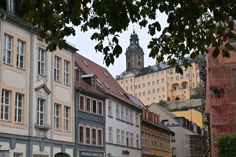 Die Einnahmen von Thüringer Kommunen wie hier Rudolstadt könnten sich besser entwickeln. (Symbolbild) Foto: Martin Schutt/dpa