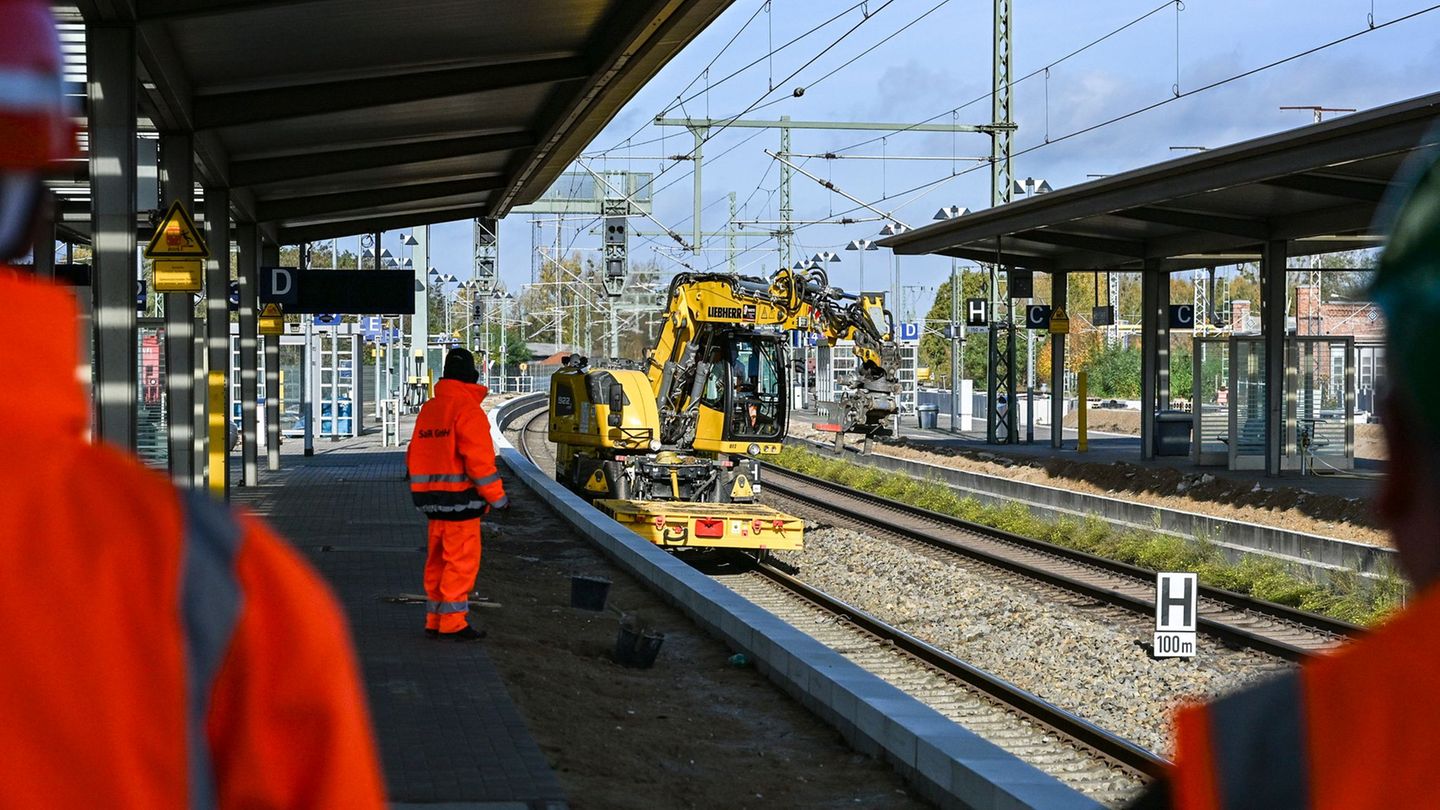 Schienenverkehr: Generalsanierung: Ein neuer Bahnsteig für Wittenberge